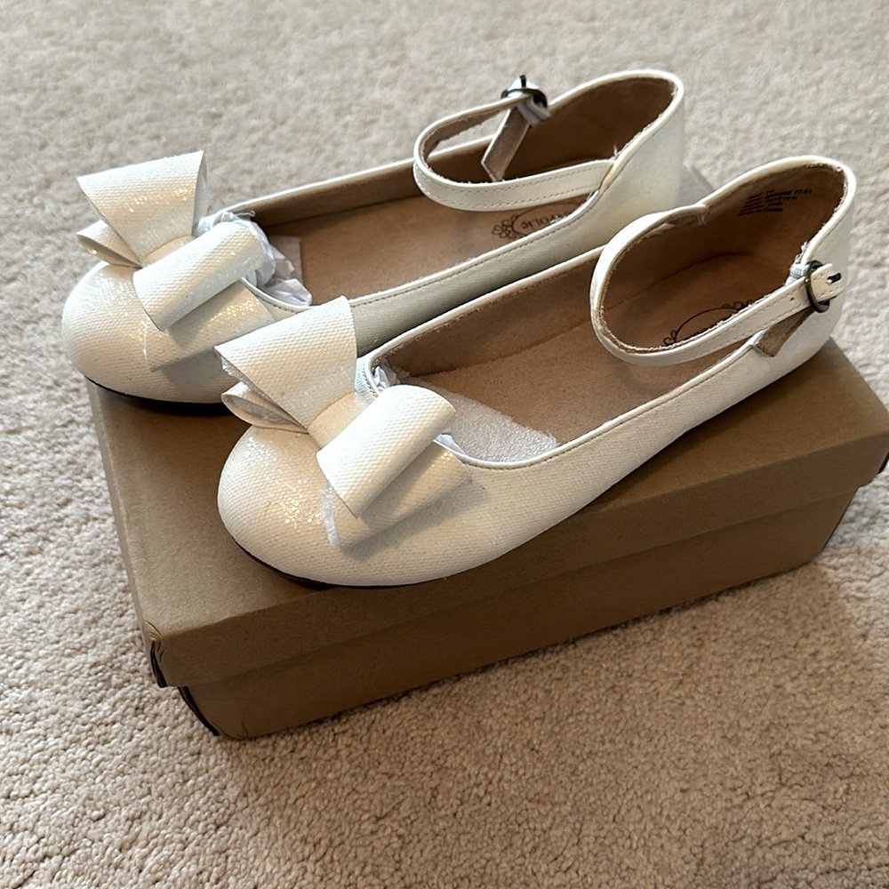 Miriam Flower Girl Flat, Joyfolie dress shoes, size 4, ivory